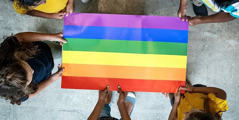 Uso de linguagem neutra no Governo Lula gera polêmica entre estudiosos