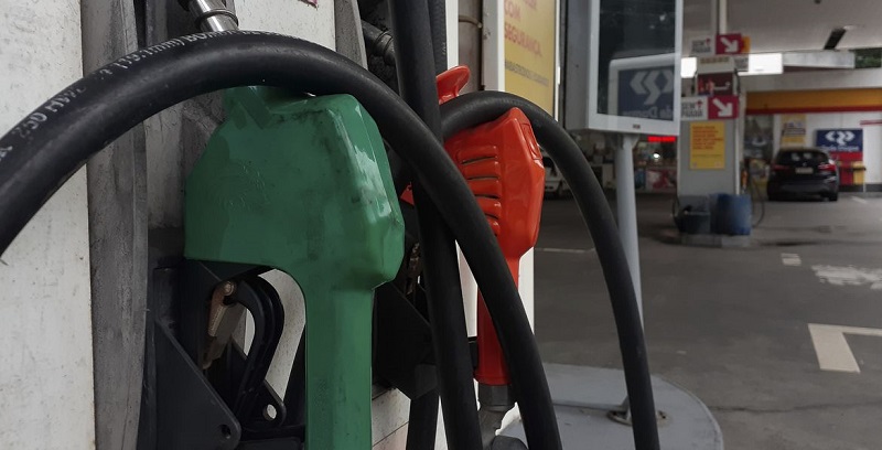 Petrobras anuncia aumento de 7,47% no preço da gasolina a partir desta quarta-feira