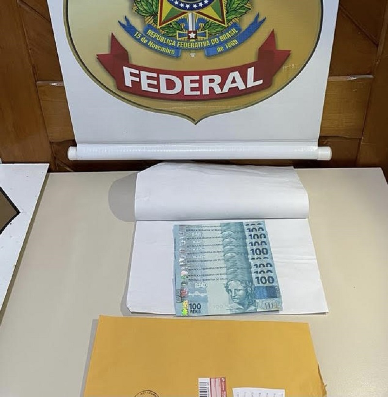 Em Cruzeiro do Sul, homem é preso recebendo dinheiro falso através de correspondência dos Correios