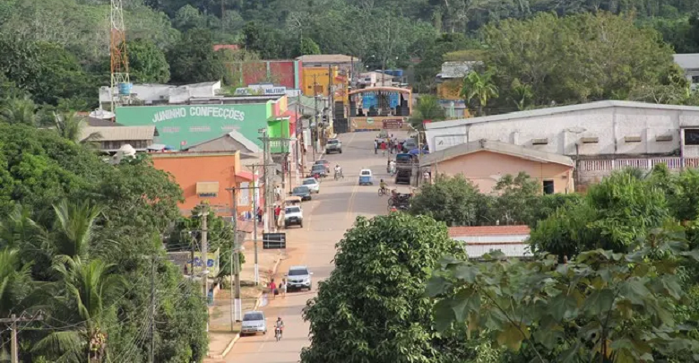Comércio de Assis Brasil enfrenta dificuldade com redução nas vendas de mercadorias