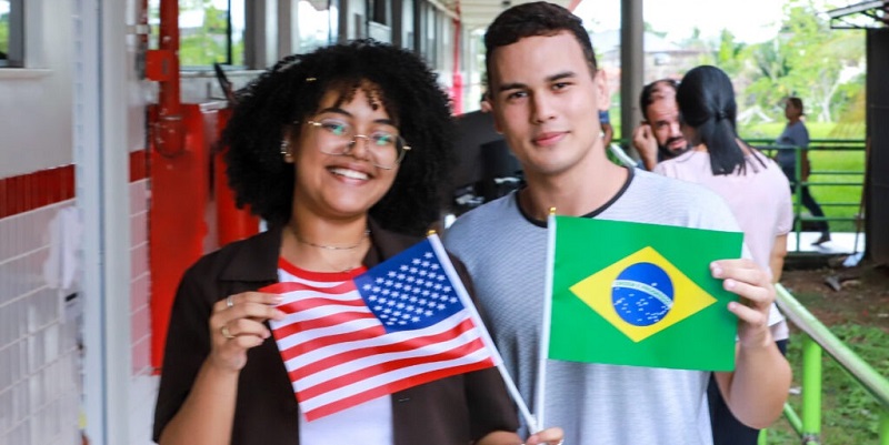 No Acre, Departamento Americano inaugura centro para auxiliar pessoas que desejam realizar intercâmbio nos EUA
