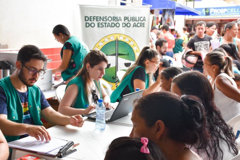 Defensoria Pública realiza atendimento jurídico no Terminal Urbano de Rio Branco nesta segunda-feira
