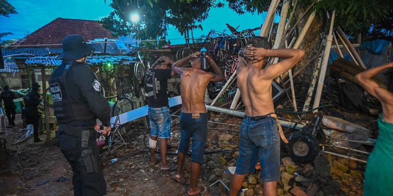 Operação que investiga roubo de fios fecha 10 pontos de sucata em Rio Branco