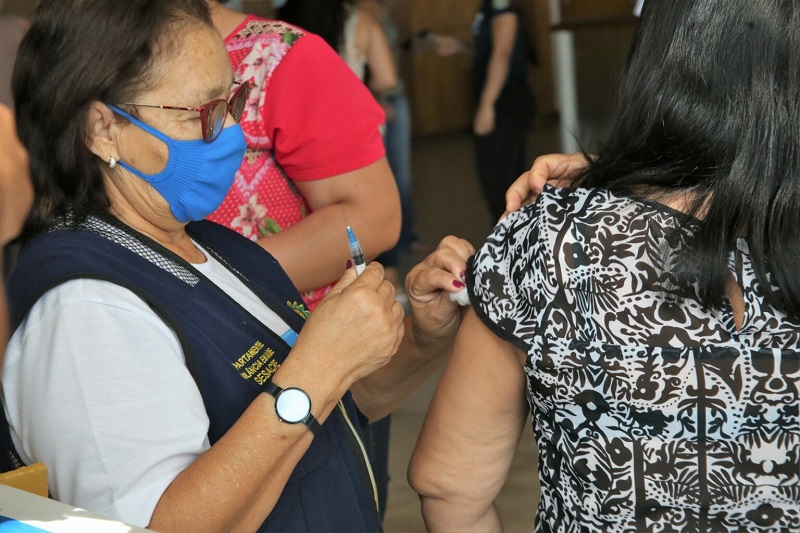 Acre realiza campanha de vacinação bivalente contra a covid-19 neste sábado