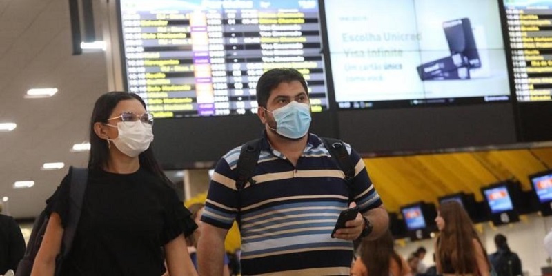 Anvisa acaba com exigência de máscaras em aviões e aeroportos
