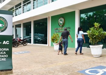 DPE realiza última etapa da emissão de documentos para vítimas da alagação em Rio Branco