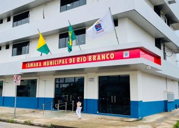 Rio Branco vai gastar mais de R$ 1 milhão por ano para manter salários e benefícios dos vereadores