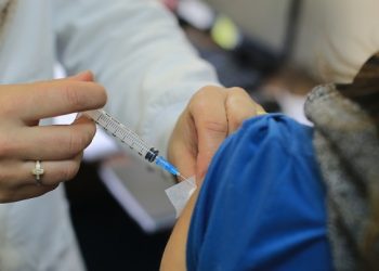 Secretaria Municipal de Saúde vai lançar Campanha de Multivacinação neste sábado na Praça da Revolução