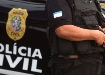 Polícia cumpre 14 mandados de busca e apreensão na Capital e interior do Acre; duas pessoas foram presas