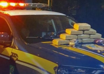 Dois homens são presos durante fiscalização em ônibus em Rio Branco; mais de 12 kg de drogas apreendidos