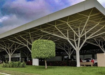 Procon notifica empresa aérea após anúncio de suspensão de voos diurnos