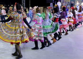 Circuito Junino de Rio Branco continua neste sábado com apresentação de quadrilhas