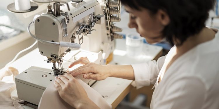 Farmacêutico, açougueiro, costureira: confira as vagas de emprego do Sine nesta quarta-feira em Rio Branco