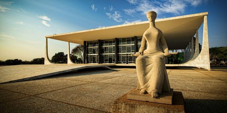 Mais da metade do STF vota contra PEC que transforma agentes socioeducativos em policiais penais