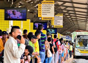 Em Rio Branco, lei que busca combater atos de importunação sexual em ônibus entra em vigor
