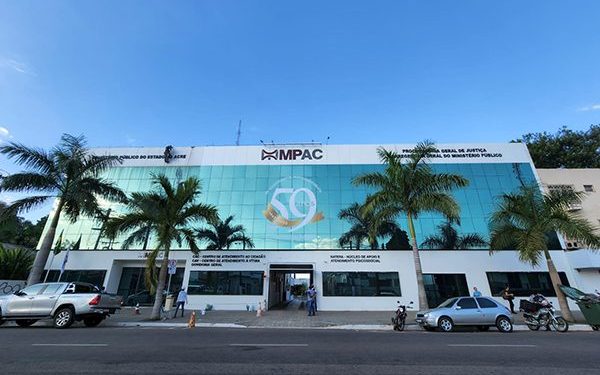 MPAC investiga aumento de 100% nos salários do prefeito e secretários de Sena Madureira