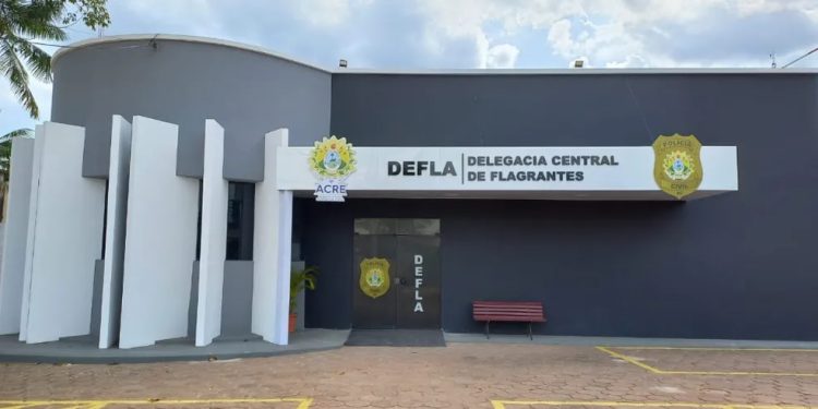 Mulher é presa suspeita de crime de homofobia contra Procurador da República em Rio Branco