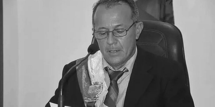 Prefeito de Acrelândia pode perder mandato após ser condenado por receptação de gado roubado