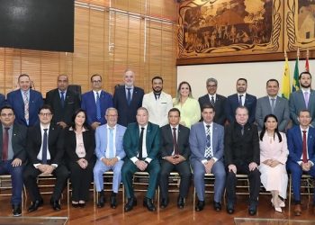 Salário dos deputados estaduais do Acre deve aumentar quase R$ 4 mil até 2026; saiba mais