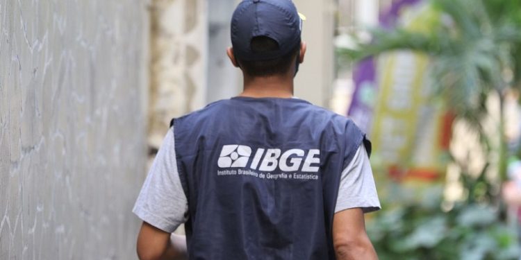 IBGE abre inscrições para processo seletivo com vagas para o Acre; salário de quase R$ 4 mil