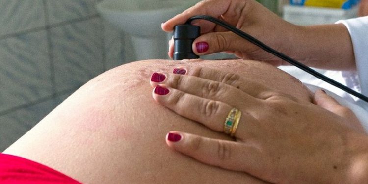 Lei garante novos exames a gestantes da rede pública de saúde