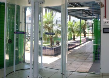 No Acre, lei que institui obrigatoriedade da instalação de detectores de metais nas escolas é sancionada