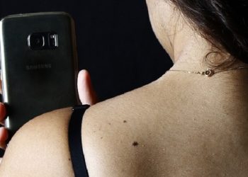 Homem é condenado a pagar R$5 mil por divulgar fotos íntimas de ex-companheira no Acre