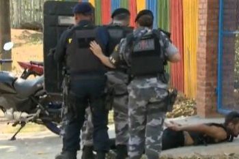 Todos três acusados de tentativa de assalto com reféns em Rio Branco já tinham passagem pela polícia