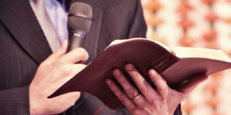 Pastor é condenado a pagar R$ 12 mil de indenização por danos morais para líder da Umbanda em Rio Branco