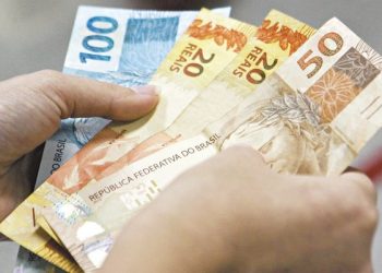 Governo do Acre antecipa pagamento de agosto para servidores; confira