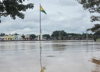 Vereadores de Rio Branco discutem ressarcimento de parcelas do IPTU pagas por atingidos pela enchente
