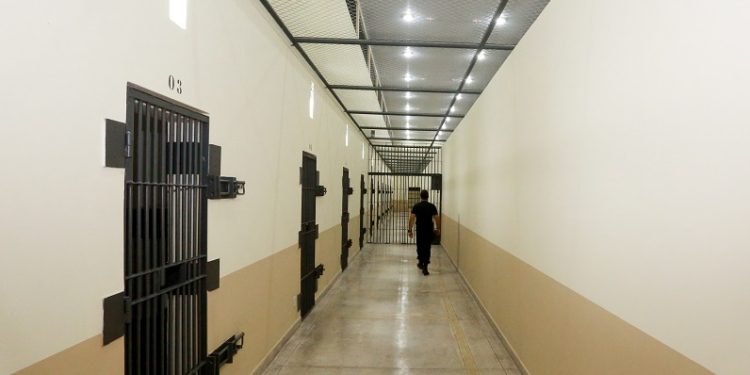 MP instaura inquérito para apurar possível omissão de policias penais em rebelião em presídio de Rio Branco