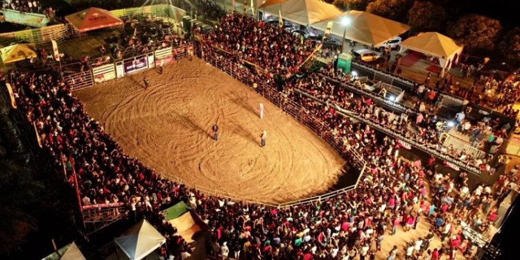 Segunda noite de rodeio é atração principal da Expoacre 2023 nesta sexta-feira; confira programação