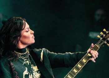 Show da Pitty é cancelado em razão de suspensão de voos para Rio Branco