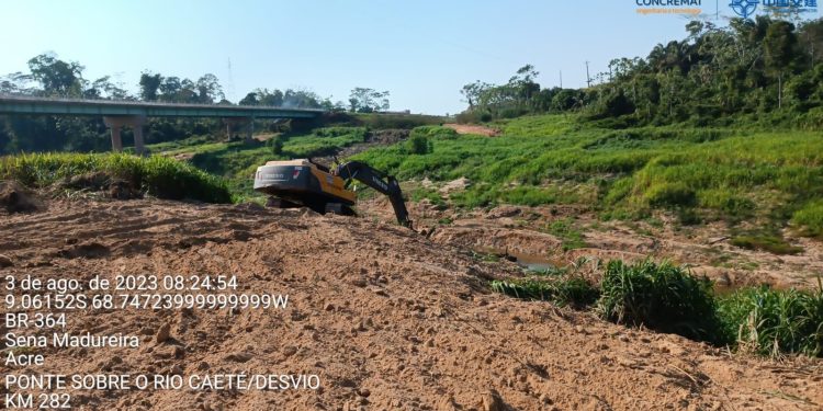 Ponte sobre Rio Caeté está sendo monitorada devido problemas geológicos em Sena Madureira