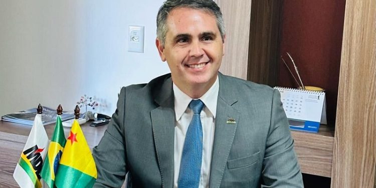 Marcus Alexandre oficializa filiação ao MDB em Brasília