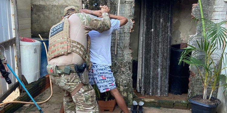 Seis pessoas são presas suspeitas de abuso sexual e violência doméstica em Rio Branco