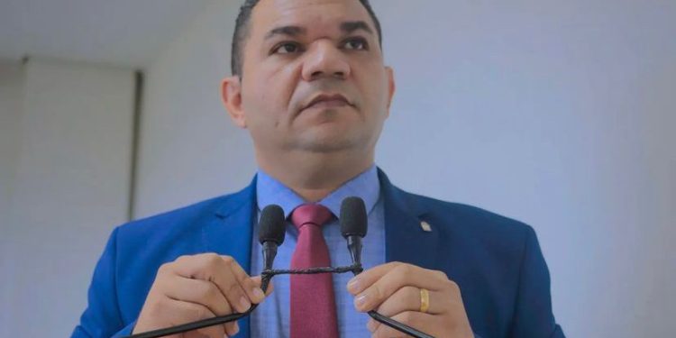 Comissão de Ética: Câmara de Vereadores de Rio Branco recebe pedido de cassação do Fábio Araújo (PDT)