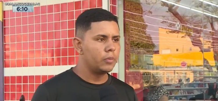 Motoboy afirma que mesmo após seis meses do ataque racista em frente à farmácia, ele ainda não recebeu sequer pedido de desculpa