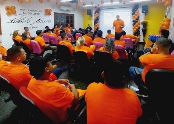 Equipes de vendas da Recol Distribuidora realizam treinamento para temporada de controle de pragas