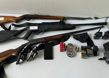 Duas pessoas são presas e mais de 70 objetos suspeitos são apreendidos no interior do Acre