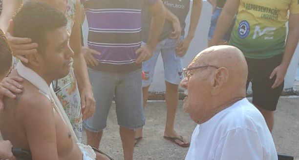 Jovem que teve perna amputada em acidente é liberado do Pronto-Socorro de Rio Branco após quase um mês internado