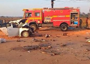 Tragédia: cinco mortos e três feridos em colisão entre carro e carreta no ramal da Usina em Rio Branco
