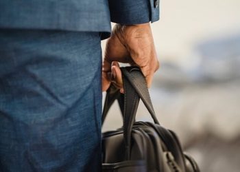 Governo do Acre pode demitir mais de 2 mil servidores para manter equilíbrio fiscal