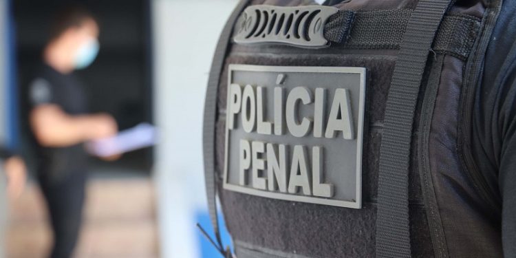 Policial penal é condenado a dois anos de serviço comunitário por corrupção ativa em Rio Branco