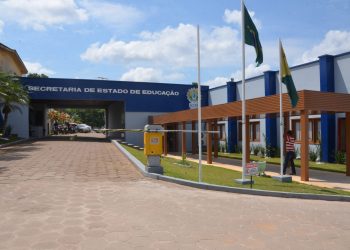 Empresa do Maranhão é contratada por mais de R$ 24 milhões para reformar escolas do interior do Acre