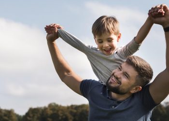 Pesquisa mostra que 76,2% dos rio-branquenses planejam presentear no Dia dos Pais