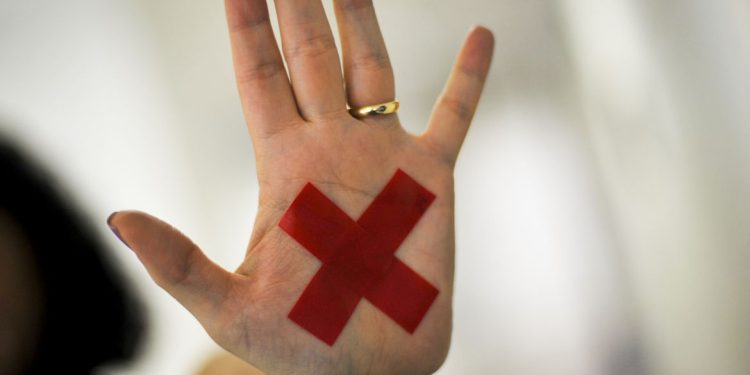 17 anos da lei: Cordel apoia sentença que nega aplicação da Maria da Penha para homem