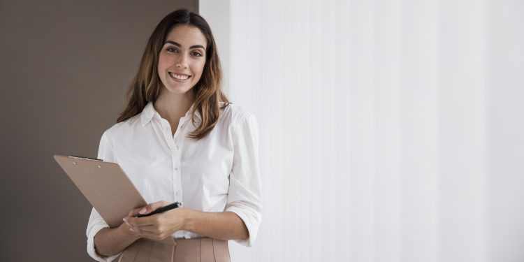 Gerente de vendas, auxiliar de costura, cozinheiro: veja vagas de emprego disponíveis no Sine Acre