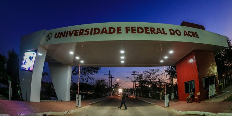 Projeto de extensão da Ufac sobre dança abre matrícula para a 3º idade em Rio Branco